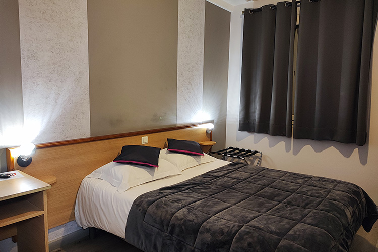 Chambre double à l'hôtel du Beauregard à Brive la Gaillarde