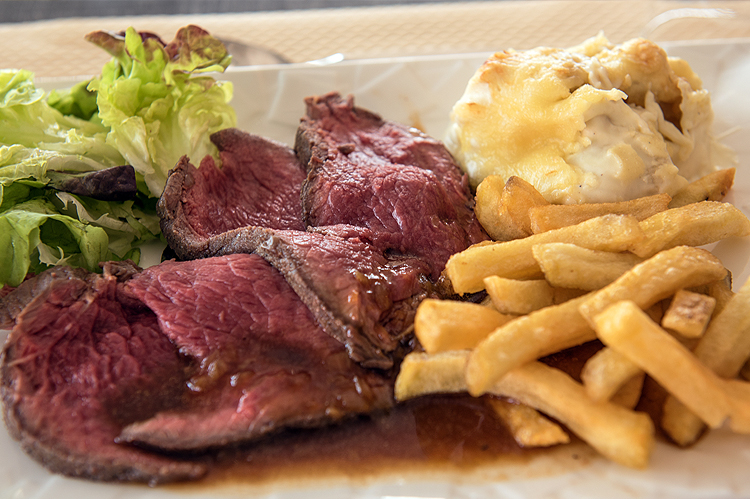 Viande limousine et frites